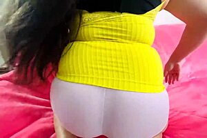 Employee with giant cameltoe in usa american setting