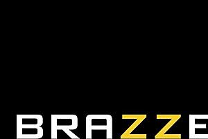 Hailey Rose And Sinatra Monroe Deliver Cum-Swapping Blowjob And Rimjob In Group Massage Session