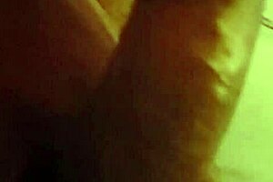 Built9 seeks a white bottom who loves big cocks