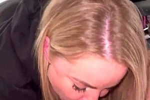 i got sucked off real good by this blonde then fucked her hard, she has a nice ass