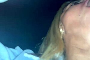 i saw my wife wit a cuckold findin a guy an havin hot sex wit blowjob in public