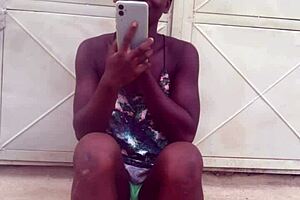 crazy bitch twerks naked after shedding clothes