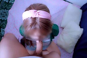 Mexican College Girl With Beautiful Vagina Gets Facial From Classmate