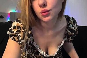 Fresh Shower Webcam Session with Natural Beauty