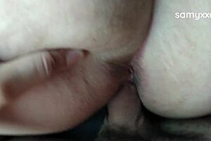 Comendo a novinha rabuda sem camisinha de manhã