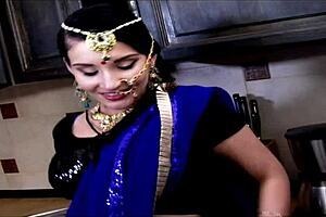 Pakistani Babe Sucks And Fucks In Filmy Fantasy Version 1