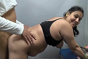 Hey, wild train fuck from Kashmir to Kanyakumari! 😈