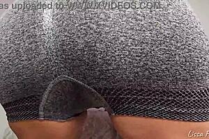 she farts right in your face while changing leggings