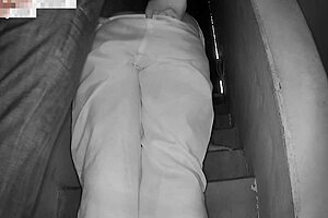 Apni saali ko doggystyle me choda aur cum kiya