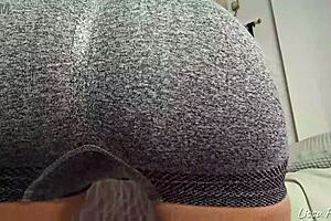 she farts right in your face while changing leggings