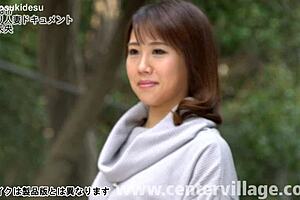 Ever tried cheating with a mature japanese wife?