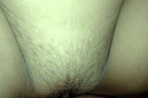 เอาควยให้เธอดูดและวแหกหีเลียก่อนจะยัดมันเข้าไปในหีของเธอ