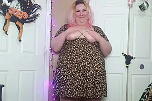Desperate BBW Orgasms In Sun Dress!