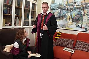 Hermione's Wand Breaks, Loyal Friend Offers His Own