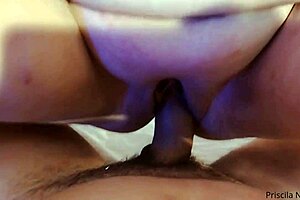 Novinha says, 'i'm so horny, giving ass and masturbating.'