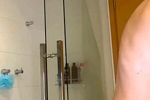 ALINEFLAVIO UPDATE SHOWS BLONDE BEAUTY IN INTENSE ACTION