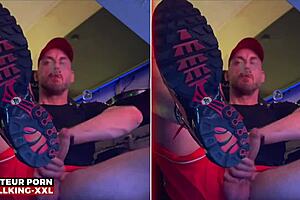 Prollking Xxl Shows Big Dick!