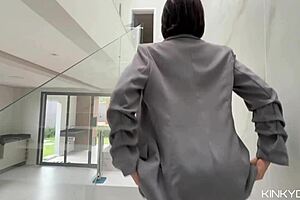 Beautiful Big Ass Real Estate Agent Shows Skills to Close Deal