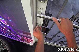 wanna see this amateur tight pussy get filled? 😏