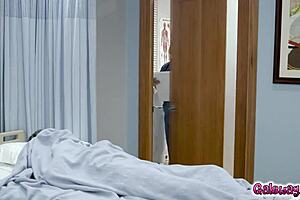 sofi ryan and riley reyes dive tongues deep into wet pussies trembling