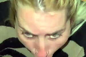 she craves cumshots straight in her mouth 💦👅