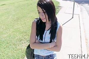 mia hurley samples tight teen beauty pot