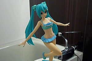 i'm covered in hot sticky loads from the bukkake blast... oh god it's everywhere