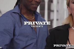 टैन लाइन्स