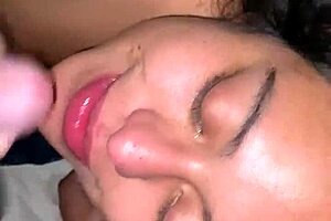 WATCH THIS TEEN TAKE MASSIVE FACIAL CUMSHOT ALL OVER HER GLASSES!