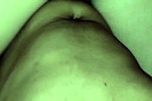 she shaves smooth pussy for her lover's taste