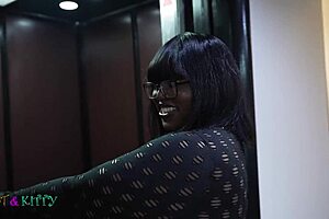 fucked pornstar itskittylove hard by itsthebeast beast