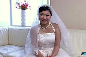 new asian bride in wedding gown fingers hairy pussy for sneaky visitor blowjob