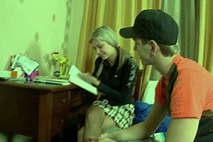 Fucking sexy blonde beauty on bed gets intense 😈🔥