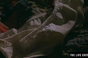 omg stunning blonde teen fingers tight wet pussy to sweaty explosive climax!