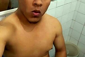 hey watch me cum so hard right now