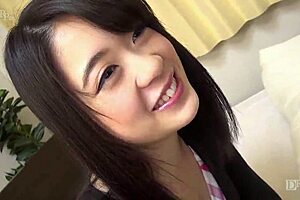 Netorare Boyfriend's Friend Comforts Her Wet Spot