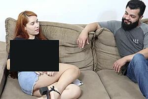 Fodi Cuzinho Da Meia-Irmã Da Esposa Que Descobre Fetiche Corninha