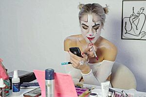 Harley Quinn Cosplay Makeup Tutorial by Miss Daisy Diamond