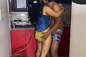 �� caught my neighbor cooking, begged her to serve up that hot chocha! colombian cutie with big ass 