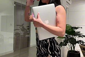 Almendra gala delivers intense hardcore pounding and deep blowjob action up close