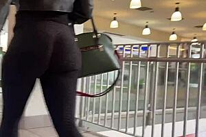 yoga pants hug curves perfectly this season 👙 candid views