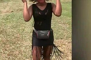 Real Ebony Amateurs Lick Wet Pussies In Homemade Lesbian Tribbing