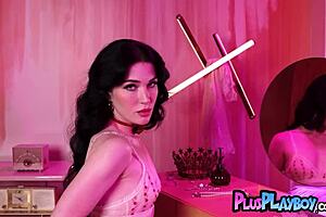 evelyn claire poses her sexy tits pussy naked 😍💦🔥