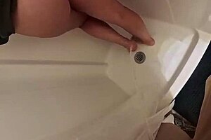 damn i fucked that milf outdoors pissed on her feet then footjobbed