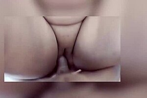 Kataleya bbw latina gapes on thick bed cock