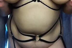 curvy chubby shows off her big ass and hairy wet pussy for honest likes