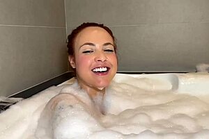 Nicole romanoff enjoys relaxing hydro session beautifully