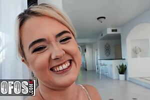 mmm suck that cock like a lollipop nicole then spread wide for pounding!