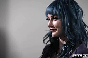 milf landlady seduces busty babe with sneaky fingering licks