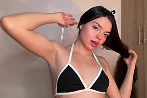 colombian teen streamer fingers juicy pussy in dorm solo tease